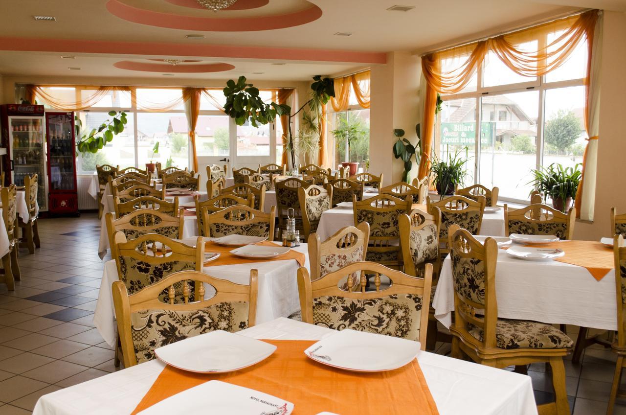 Motel Dracula Selimbar Ngoại thất bức ảnh